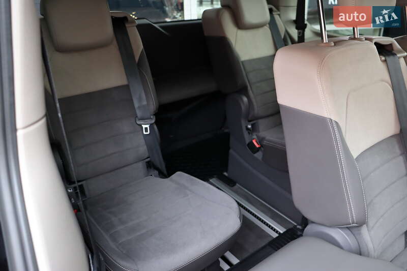 Минивэн Volkswagen Multivan 2024 в Львове фото 40 Минивэн Volkswagen Multivan 2024 в Львове