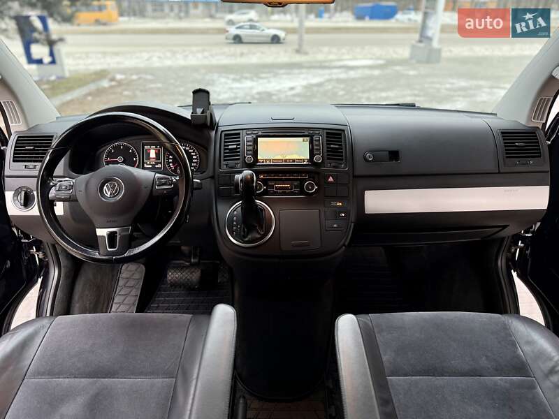 Минивэн Volkswagen Multivan 2015 в Днепре