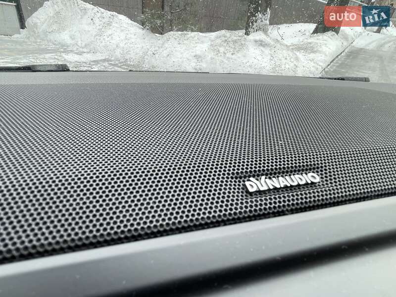 Минивэн Volkswagen Multivan 2018 в Киеве фото 15 Минивэн Volkswagen Multivan 2018 в Киеве