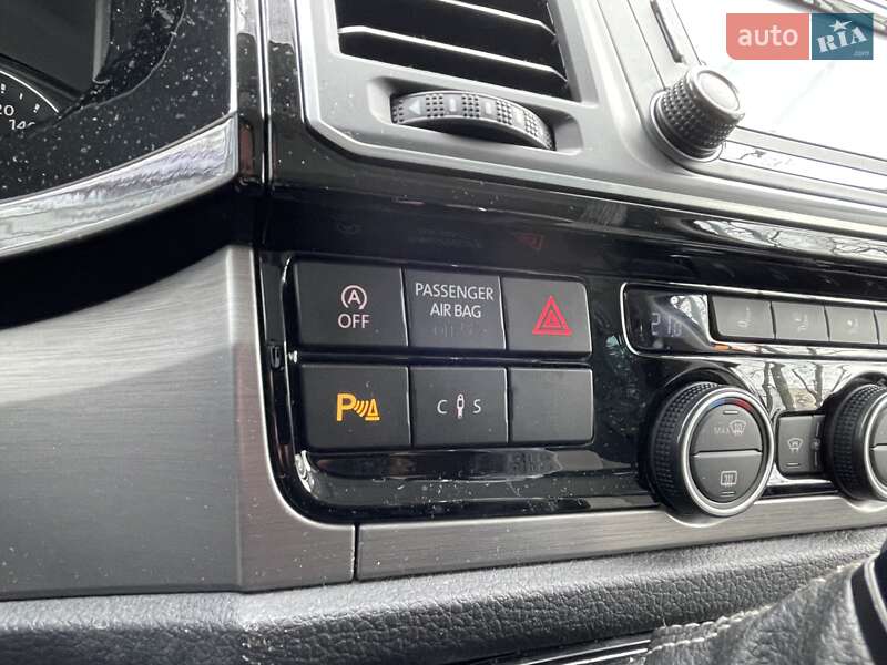 Минивэн Volkswagen Multivan 2018 в Киеве фото 20 Минивэн Volkswagen Multivan 2018 в Киеве