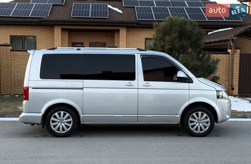Минивэн Volkswagen Multivan 2013 в Днепре