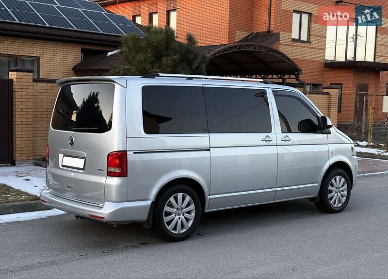 Минивэн Volkswagen Multivan 2013 в Днепре