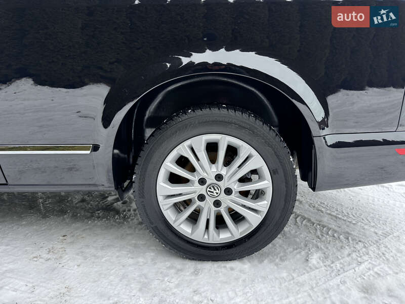 Минивэн Volkswagen Multivan 2020 в Луцке