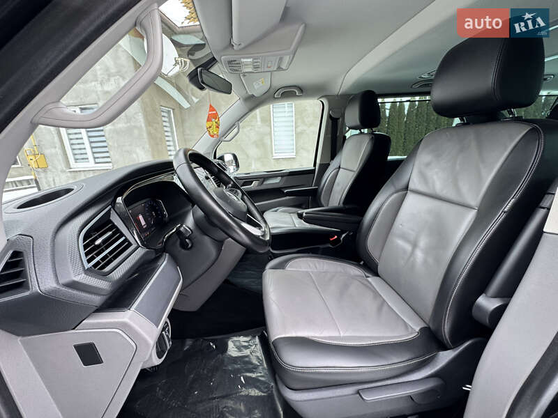 Минивэн Volkswagen Multivan 2020 в Луцке