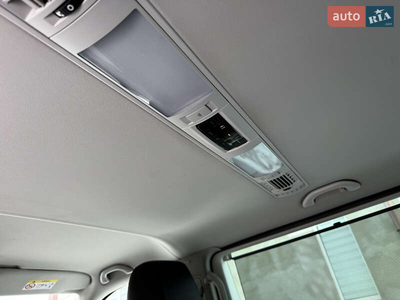 Минивэн Volkswagen Multivan 2020 в Луцке