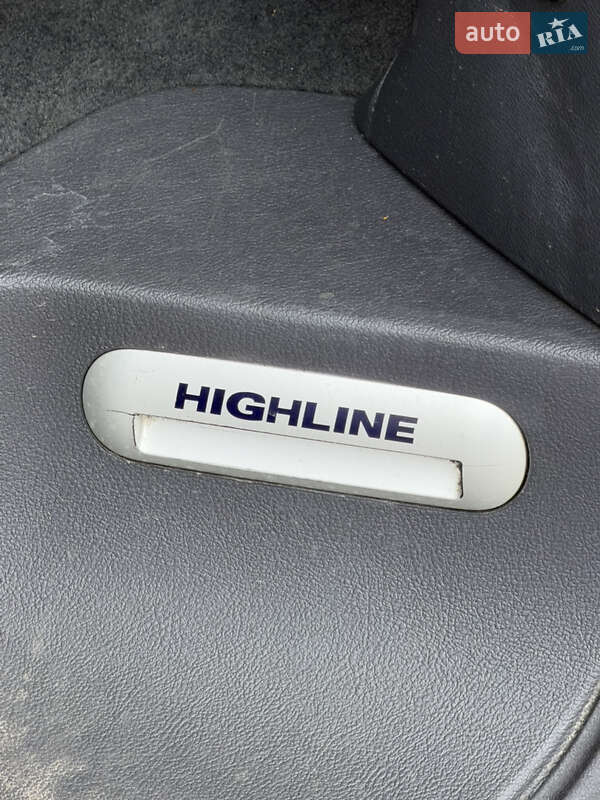 Минивэн Volkswagen Multivan 2014 в Киеве