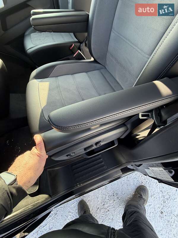 Минивэн Volkswagen Multivan 2020 в Одессе