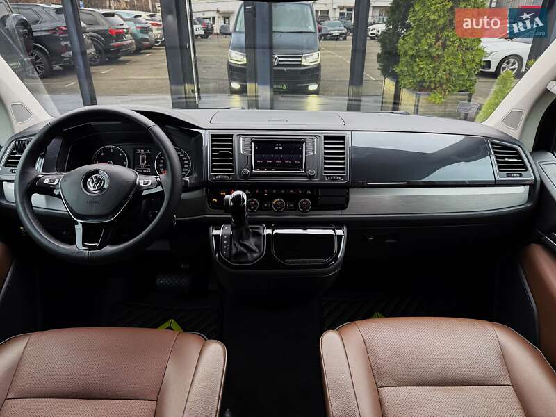 Минивэн Volkswagen Multivan 2018 в Киеве