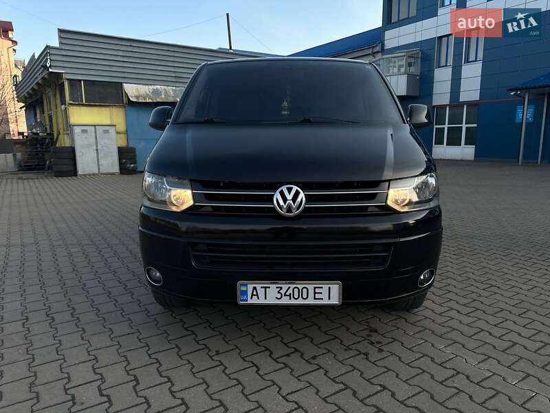 Минивэн Volkswagen Multivan 2011 в Ивано-Франковске
