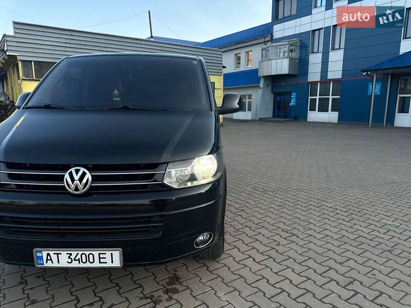Минивэн Volkswagen Multivan 2011 в Ивано-Франковске