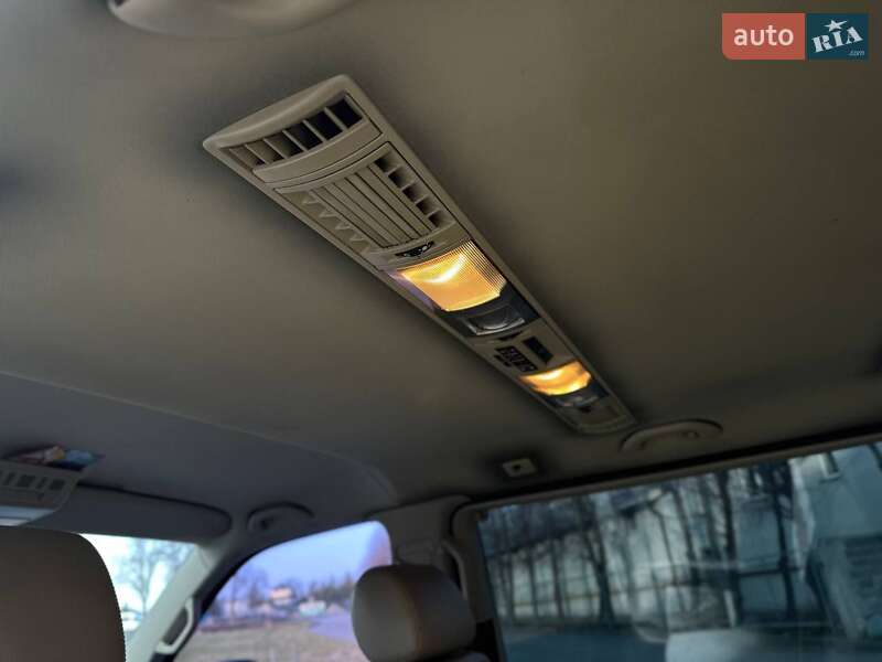 Минивэн Volkswagen Multivan 2011 в Ивано-Франковске