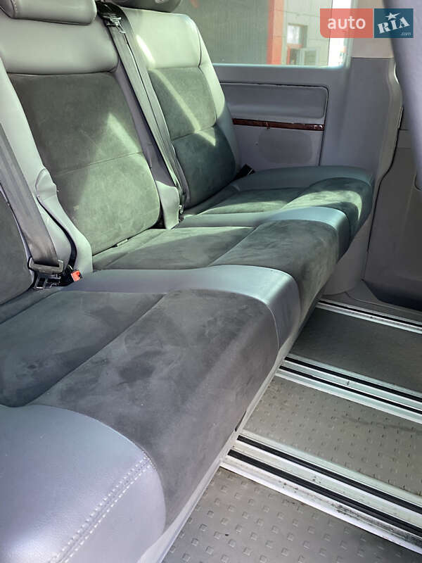 Минивэн Volkswagen Multivan 2006 в Львове