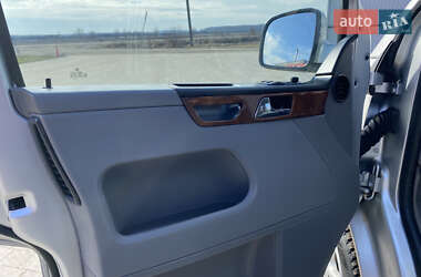Минивэн Volkswagen Multivan 2006 в Львове