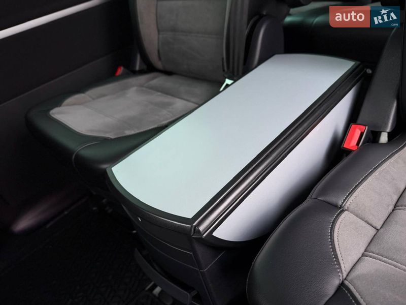 Минивэн Volkswagen Multivan 2019 в Киеве