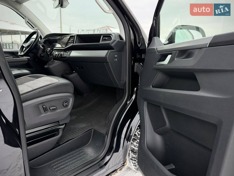 Минивэн Volkswagen Multivan 2019 в Киеве