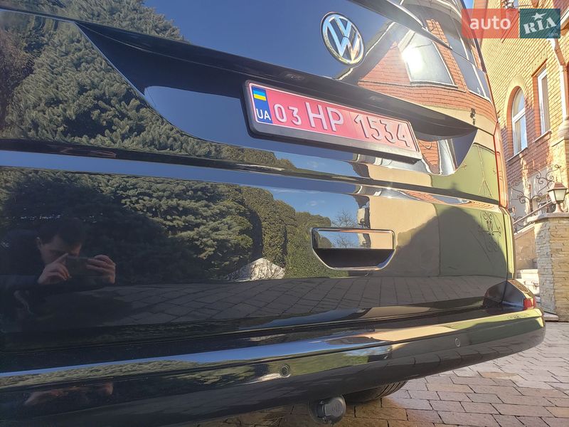 Минивэн Volkswagen Multivan 2017 в Луцке фото 23 Минивэн Volkswagen Multivan 2017 в Луцке
