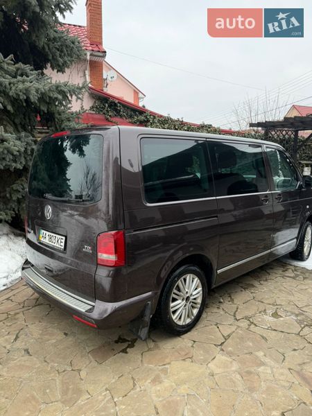 Мінівен Volkswagen Multivan 2015 в Києві