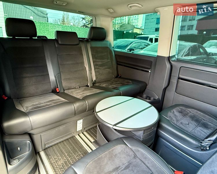 Минивэн Volkswagen Multivan 2019 в Киеве