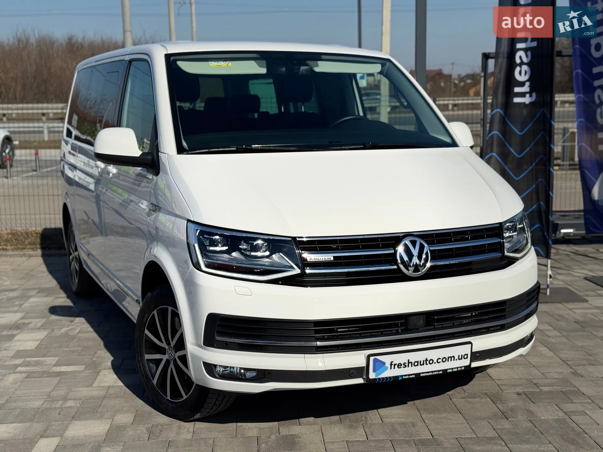 2017 Volkswagen Multivan - мініатюра 7
