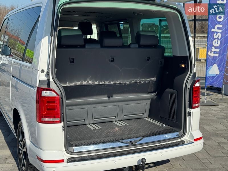 Минивэн Volkswagen Multivan 2017 в Ровно