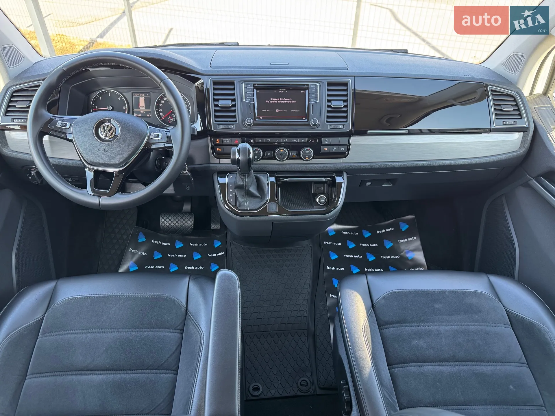 2017 Volkswagen Multivan - мініатюра 4