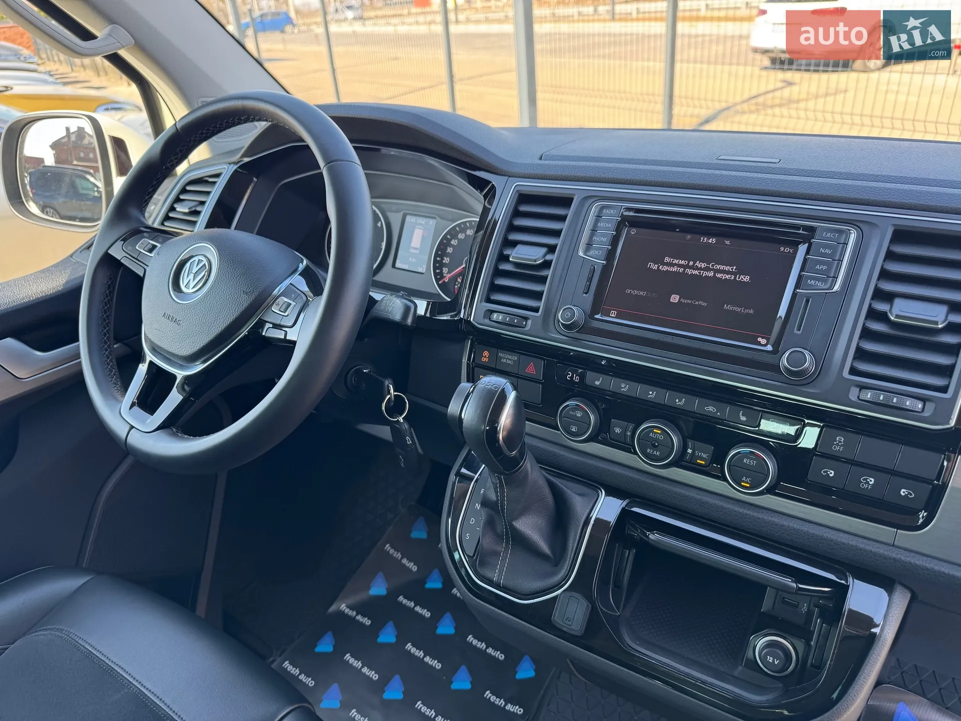 2017 Volkswagen Multivan - мініатюра 35
