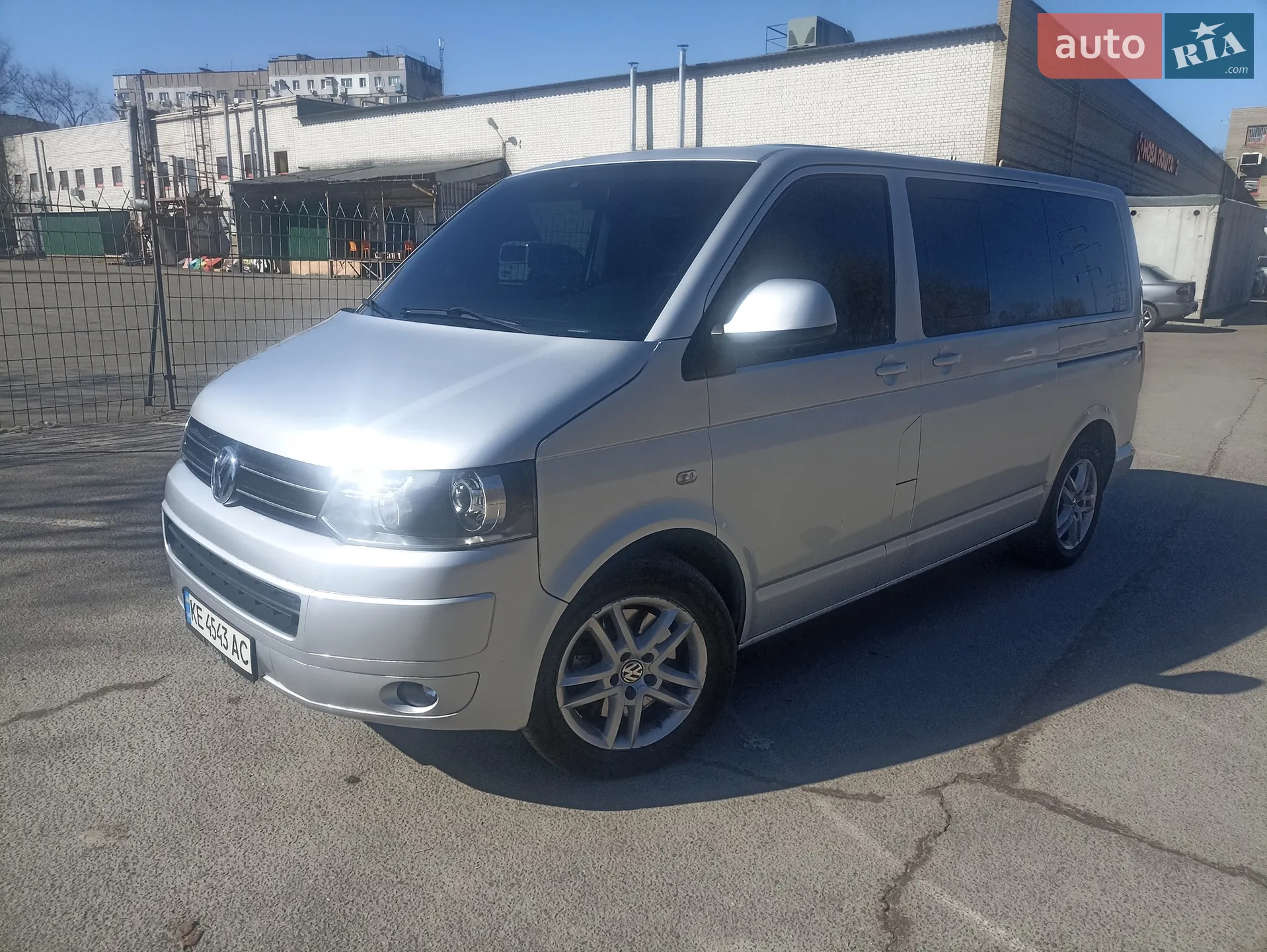 2010 Volkswagen Multivan - мініатюра 34