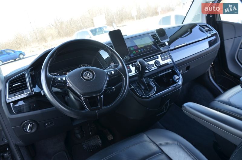 Мінівен Volkswagen Multivan 2016 в Дрогобичі