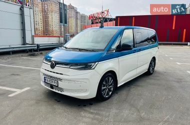 Минивэн Volkswagen Multivan 2023 в Киеве