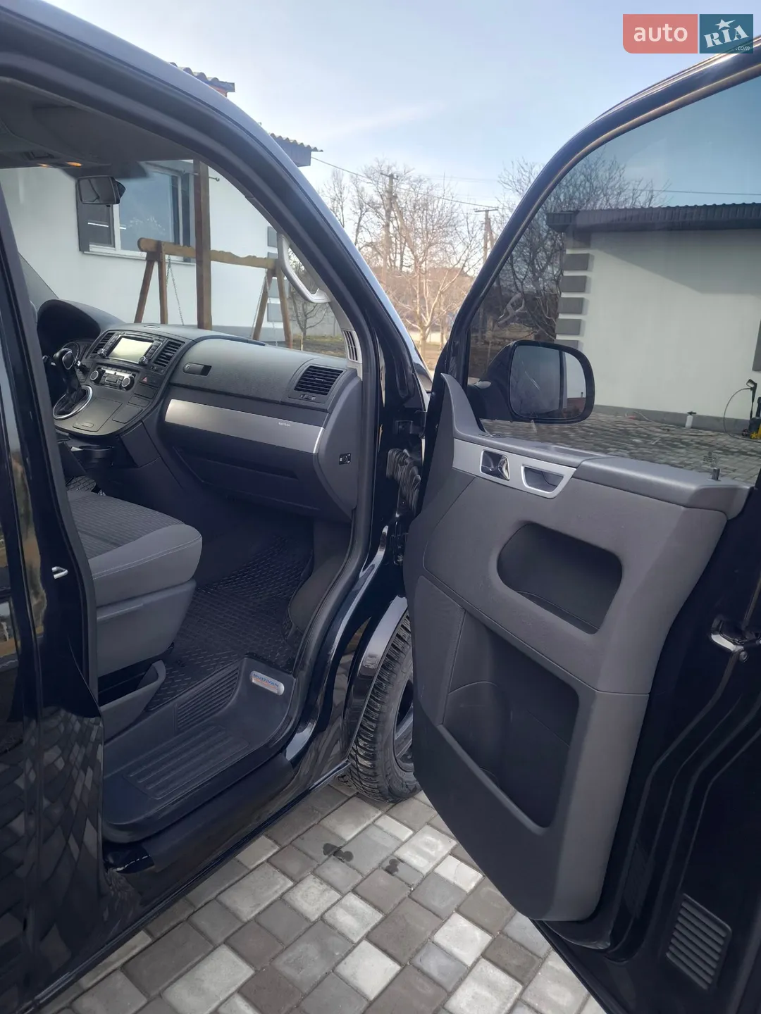 2010 Volkswagen Multivan - мініатюра 25