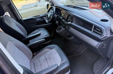 Минивэн Volkswagen Multivan 2023 в Киеве