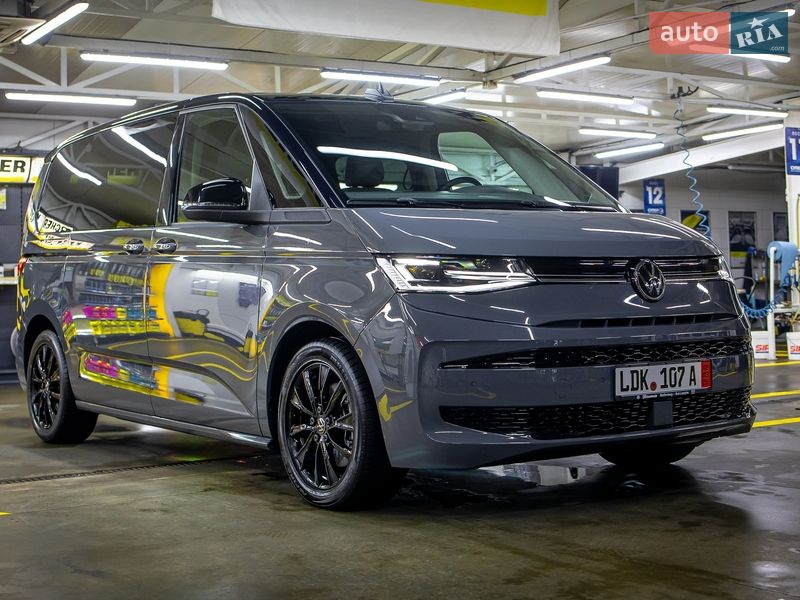 Минивэн Volkswagen Multivan 2022 в Черновцах