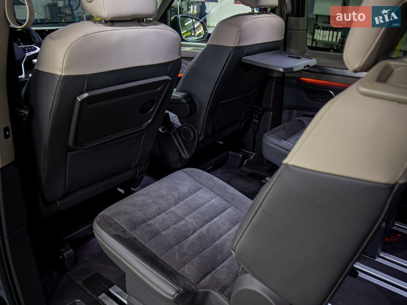 Минивэн Volkswagen Multivan 2022 в Черновцах