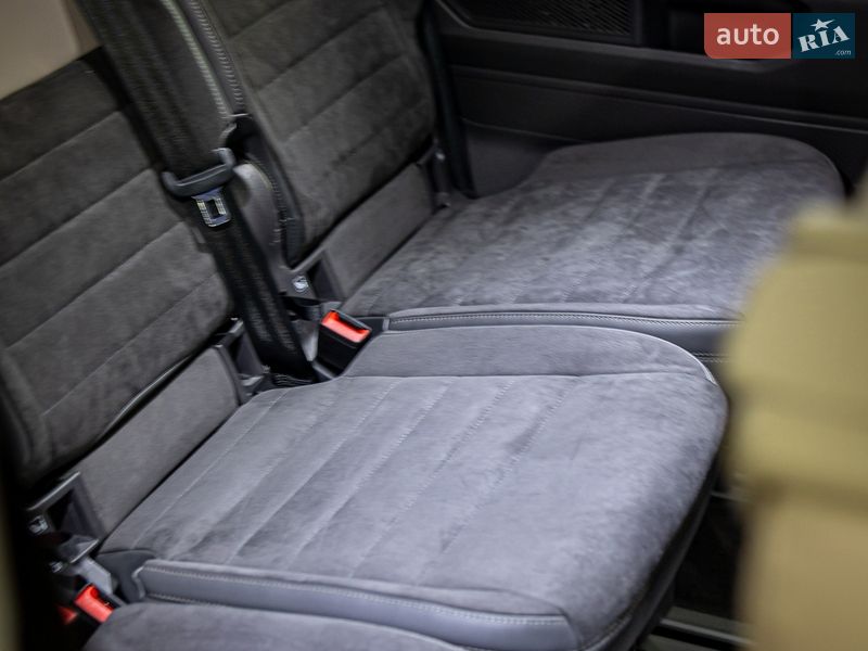 Минивэн Volkswagen Multivan 2022 в Черновцах