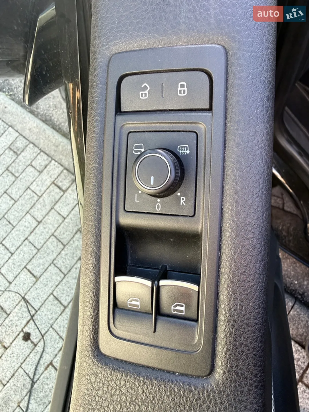 2016 Volkswagen Multivan - мініатюра 23