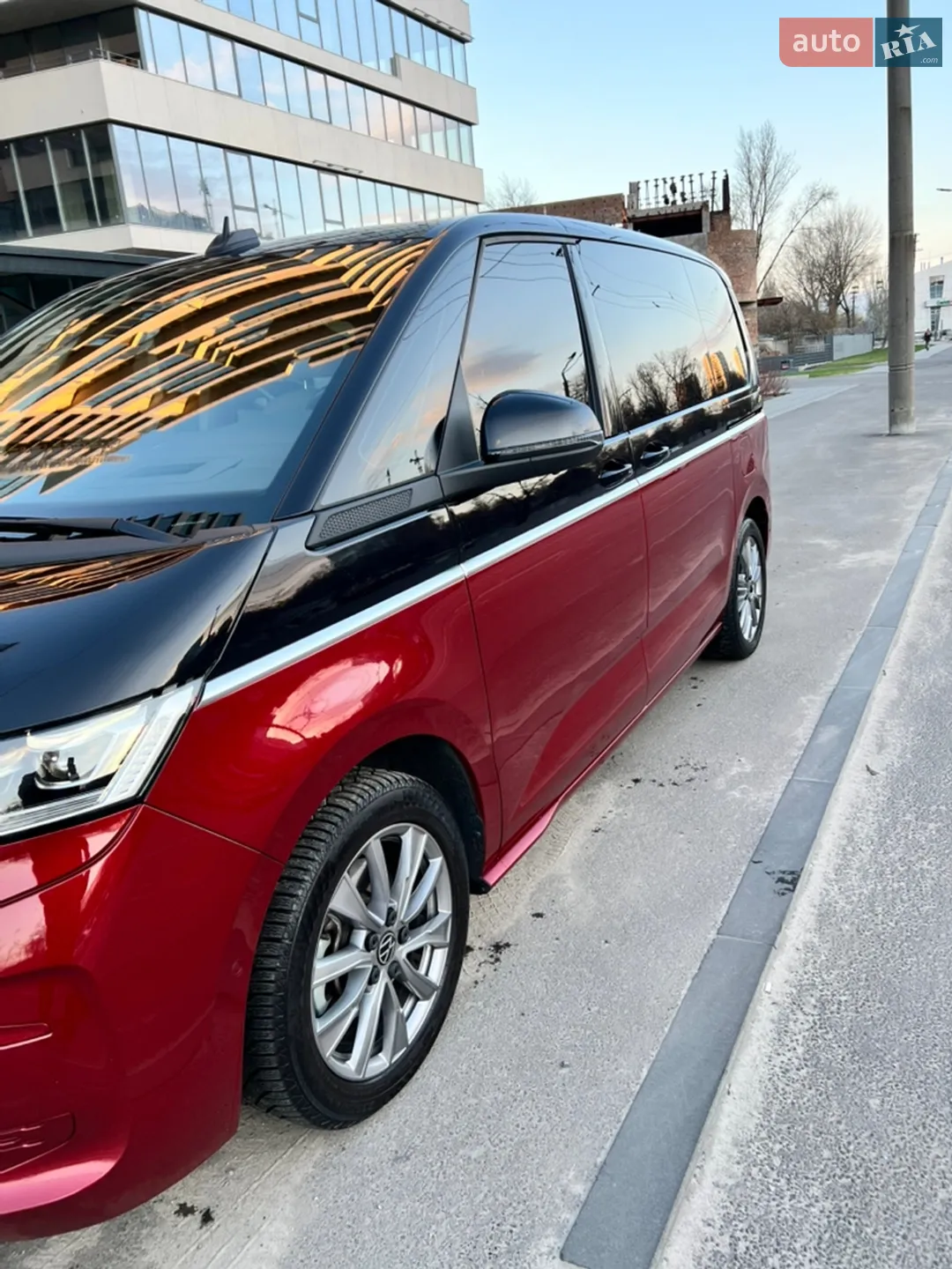 2021 Volkswagen Multivan - мініатюра 3
