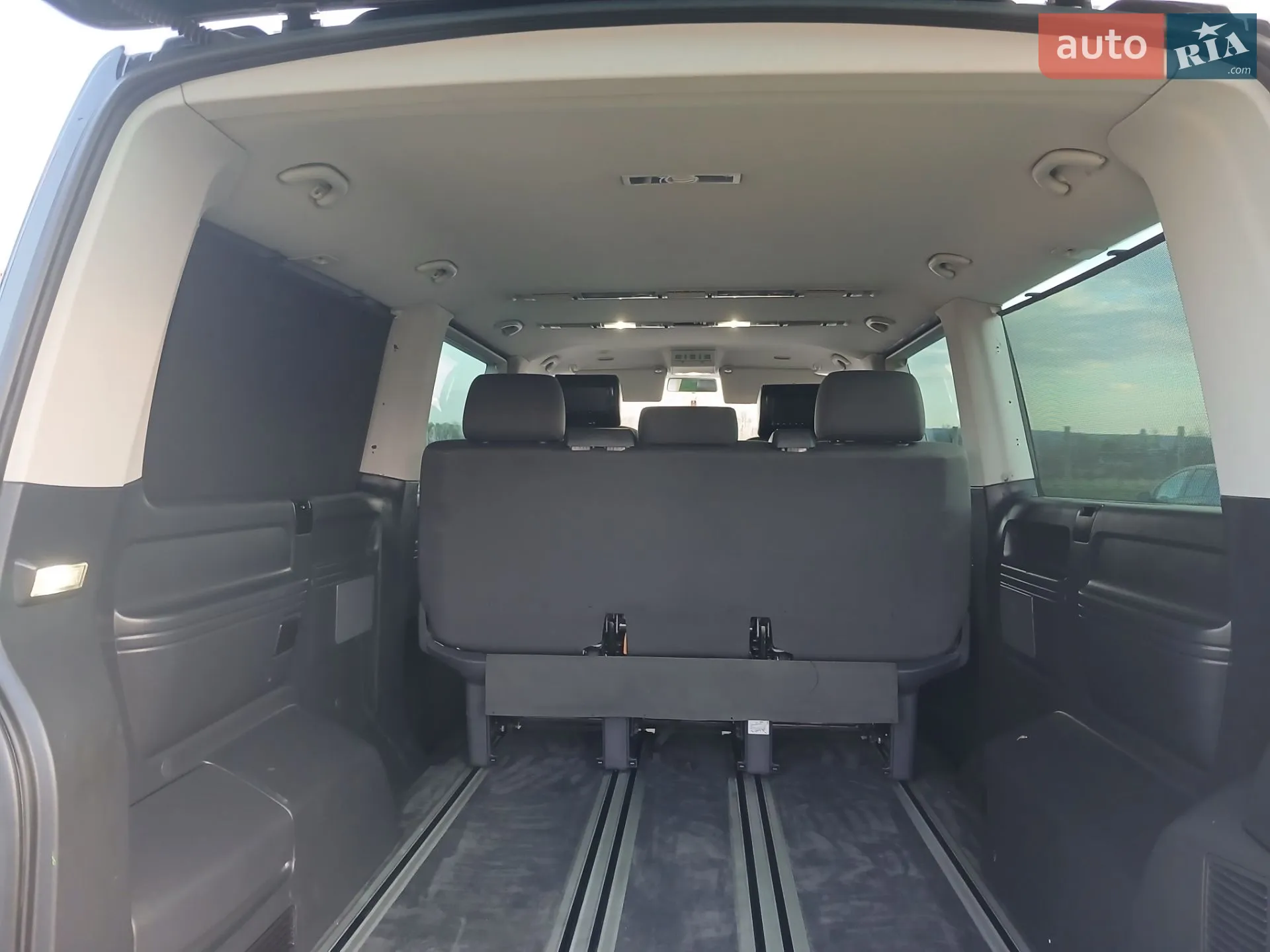 2011 Volkswagen Multivan - мініатюра 34
