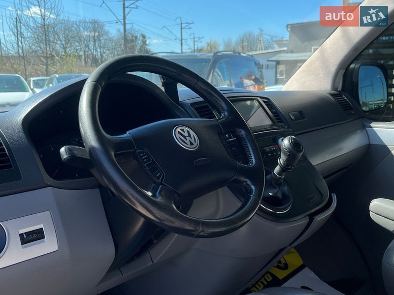 Минивэн Volkswagen Multivan 2008 в Стрые
