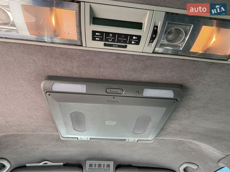 Минивэн Volkswagen Multivan 2008 в Стрые