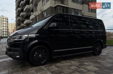 Мінівен Volkswagen Multivan 2022 в Києві