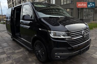 Мінівен Volkswagen Multivan 2022 в Києві