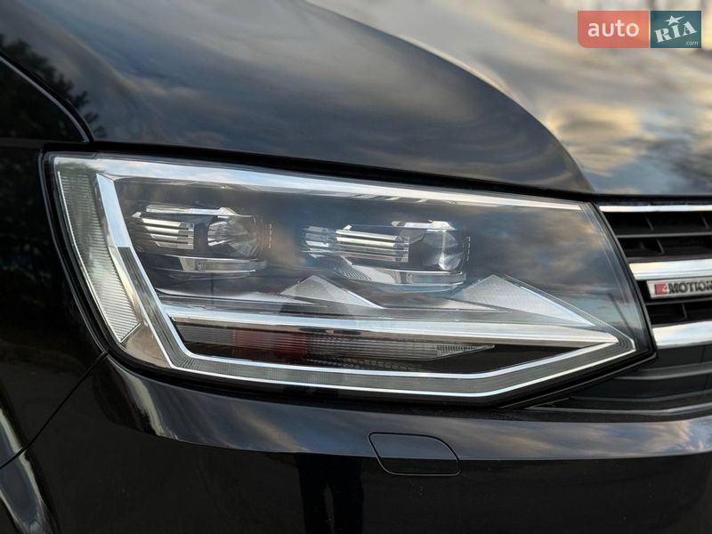 Мінівен Volkswagen Multivan 2016 в Луцьку