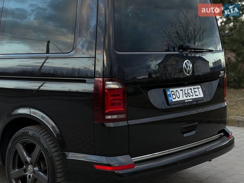 Мінівен Volkswagen Multivan 2016 в Луцьку