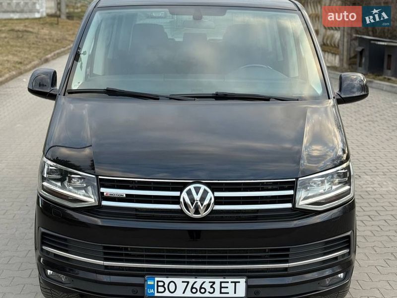 Мінівен Volkswagen Multivan 2016 в Луцьку