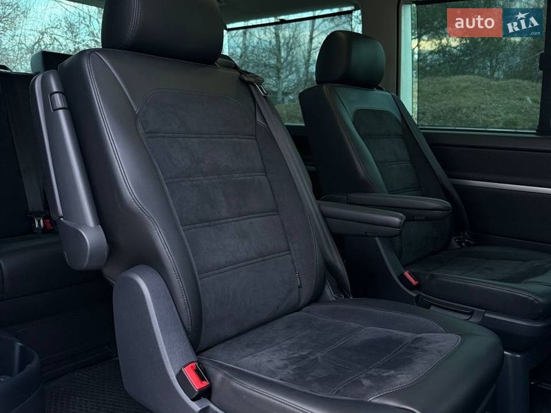 Мінівен Volkswagen Multivan 2016 в Луцьку