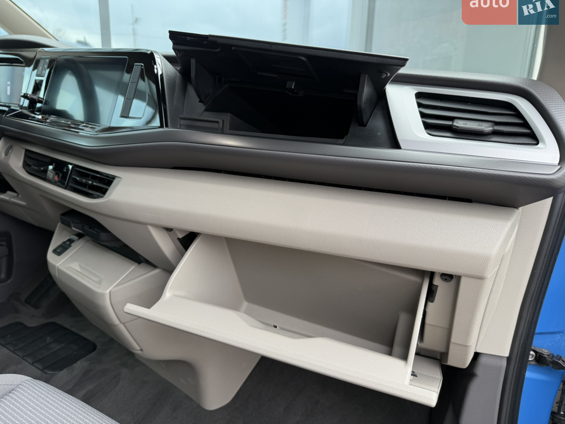 2022 Volkswagen Multivan - мініатюра 41