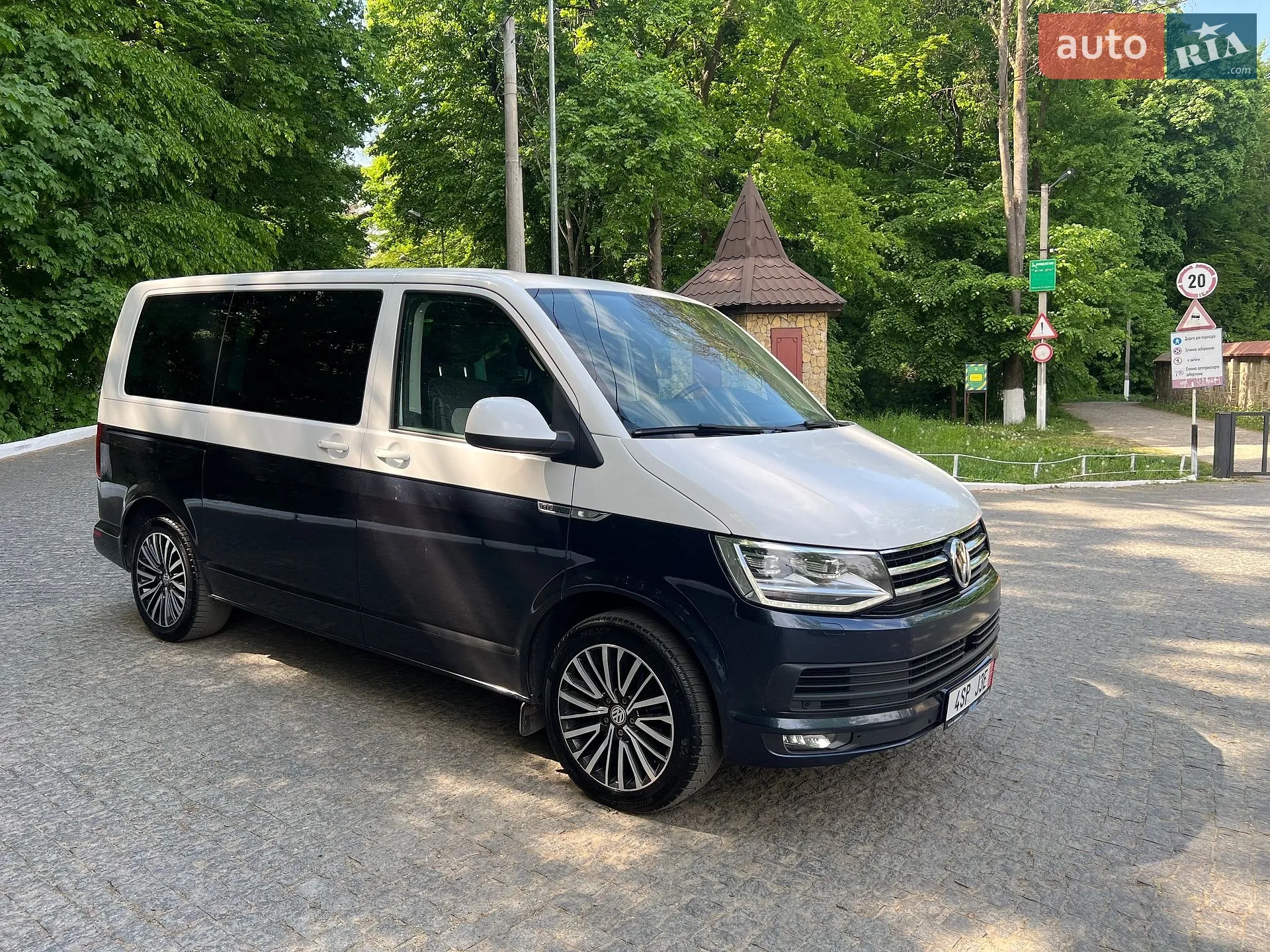 2017 Volkswagen Multivan - мініатюра 8