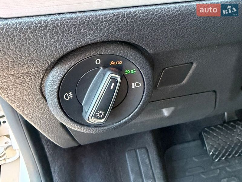 Минивэн Volkswagen Multivan 2021 в Львове