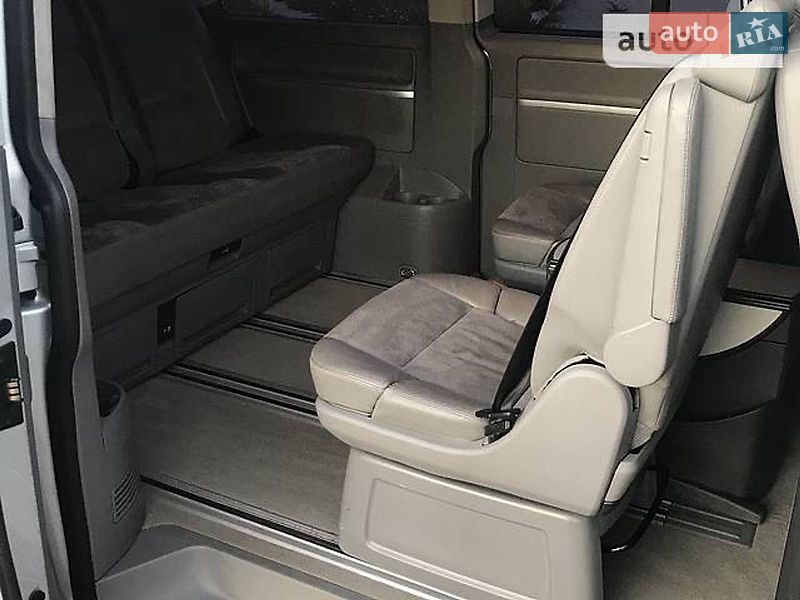 Минивэн Volkswagen Multivan 2009 в Киеве фото 5 Минивэн Volkswagen Multivan 2009 в Киеве
