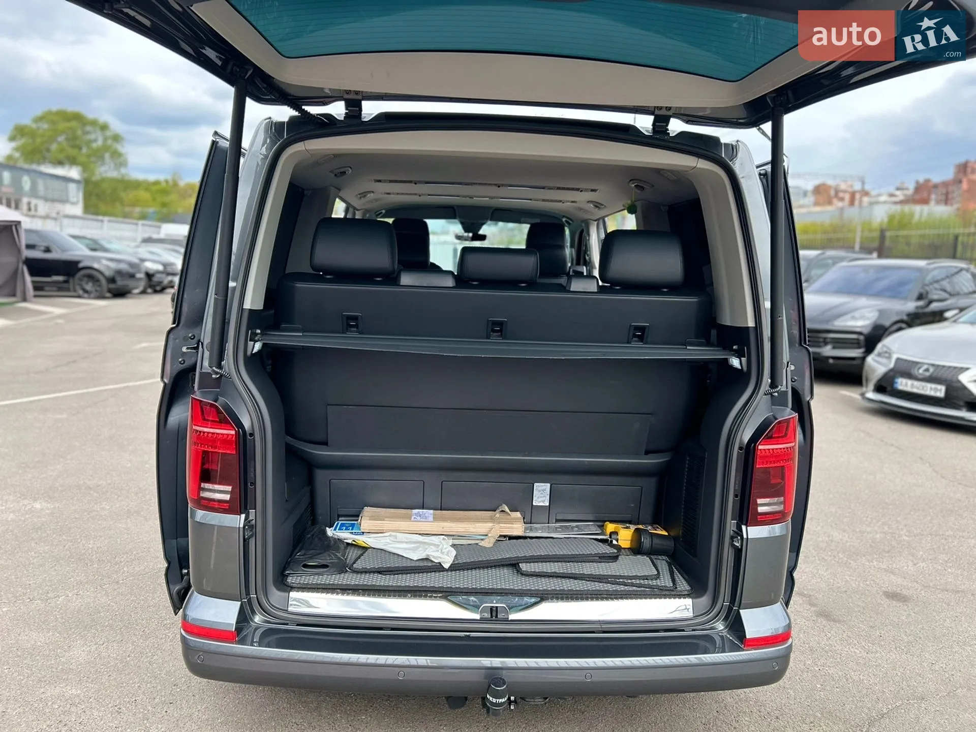 2020 Volkswagen Multivan - мініатюра 15
